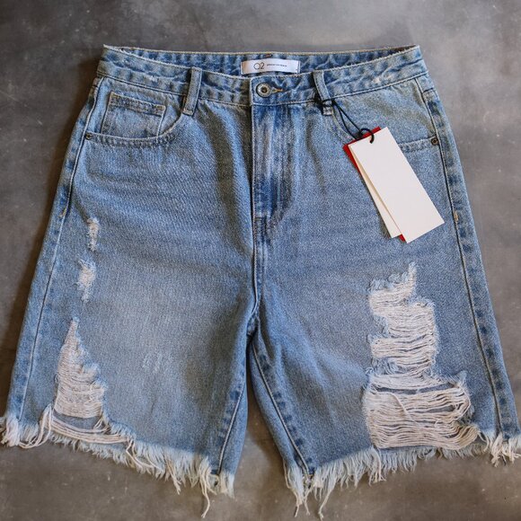 New w/Tags Q2 Bermuda Shorts M - Picture 1 of 3